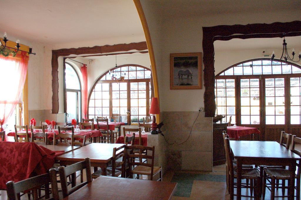 אלברון Hotel Restaurant L'Agachon מראה חיצוני תמונה
