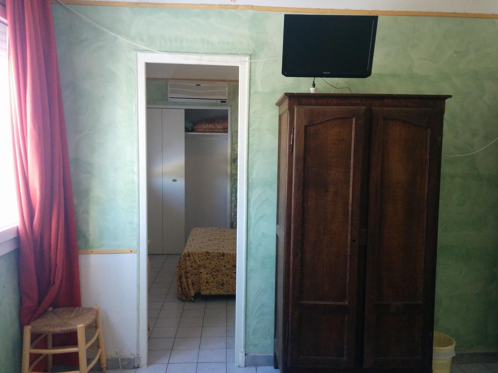 אלברון Hotel Restaurant L'Agachon חדר תמונה
